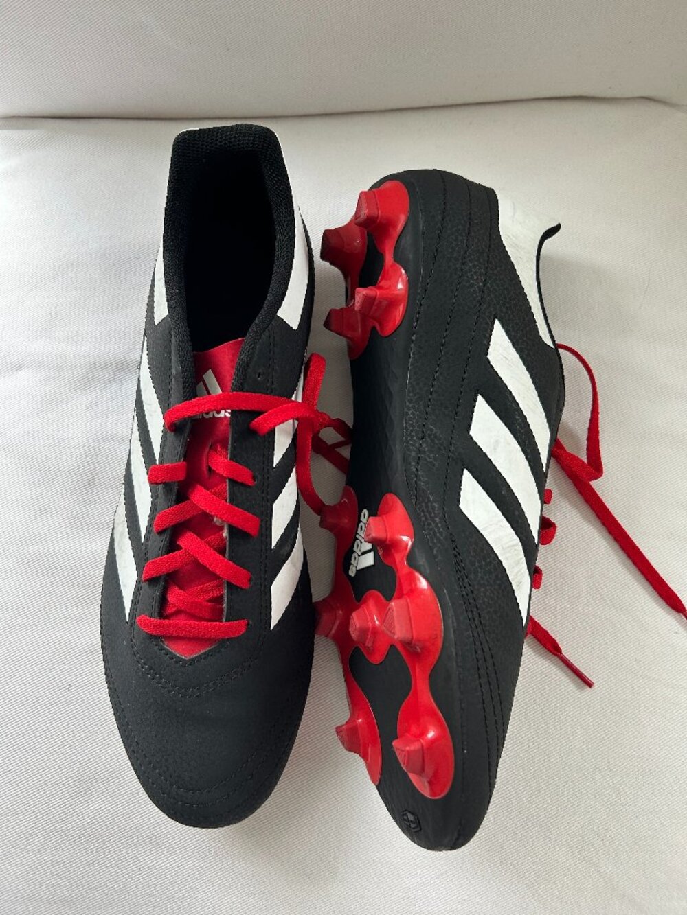 Adidas Men Soccer Cleats Size Black Red Accents 10 1/2 NWOT